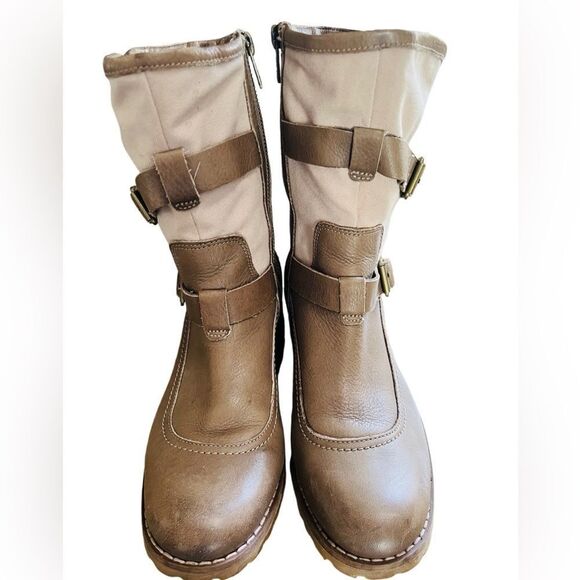 Womens Timberland Earthkeepers
Ankle Boots 3840R Beige Grey Zip Up
Boots size 7 - Picture 6 of 11